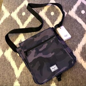 Herschel “Lane” crossbody bag